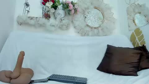 Emma Duque online show from July 4, 2026, 6:03 pm