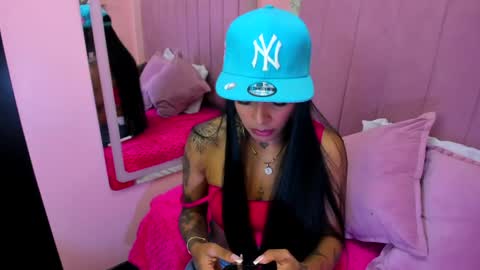 Snapshot of emmaebony_ chatting on May 15, 2026, 3:02 am emmaebony_ online show from May 15, 2026, 3:02 am