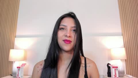 emmaespencer  online show from June 5, 2026, 11:27 am
