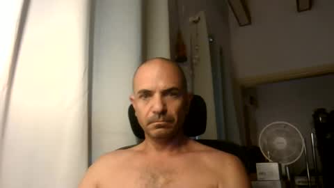 Snapshot of emmagold123 chatting on June 21, 2026, 3:20 am Ariel online show from June 21, 2026, 3:20 am