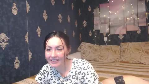 EmmaGoldX online show from December 8, 2024, 7:26 am