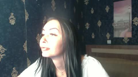 Snapshot of emmagoldx chatting on June 18, 2026, 6:13 am EmmaGoldX online show from June 18, 2026, 6:13 am