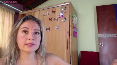 Snapshot of emmahenderson chatting on December 15, 2024, 2:16 pm Andrea online show from December 15, 2024, 2:16 pm