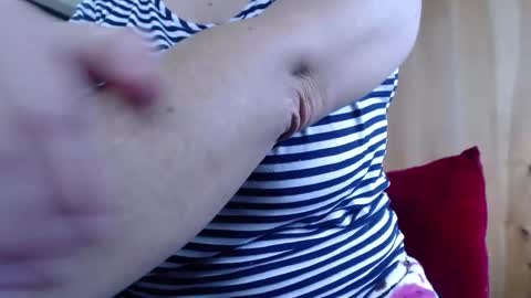 Snapshot of emmahenderson chatting on February 28, 2025, 4:31 pm Andrea online show from February 28, 2025, 4:31 pm