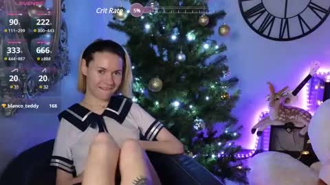 Snapshot of emmalarkins chatting on January 4, 2025, 2:46 pm Emma online show from January 4, 2025, 2:46 pm