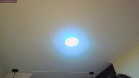 Snapshot of emmamiller__ chatting on April 29, 2026, 10:52 am online show from April 29, 2026, 10:52 am