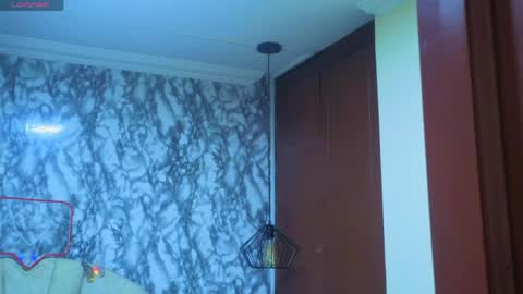 Snapshot of emmamiller__ chatting on April 30, 2026, 10:54 am online show from April 30, 2026, 10:54 am