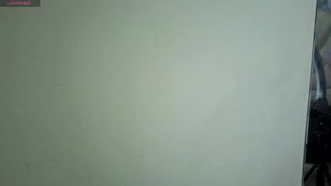 Snapshot of emmamiller__ chatting on May 1, 2026, 11:04 am online show from May 1, 2026, 11:04 am