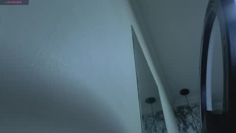 Snapshot of emmamiller__ chatting on May 9, 2026, 10:42 am online show from May 9, 2026, 10:42 am