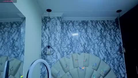 Snapshot of emmamiller__ chatting on May 25, 2026, 10:43 am online show from May 25, 2026, 10:43 am
