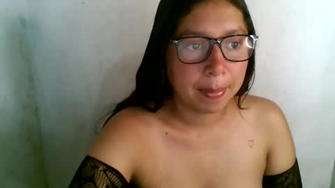 emmaortiz348067670331 online show from May 29, 2026, 7:01 pm
