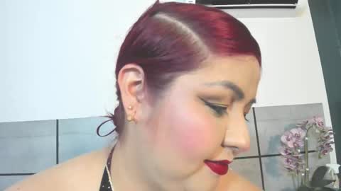 Snapshot of emmasmithh2 chatting on March 28, 2026, 2:44 am Emma online show from March 28, 2026, 2:44 am