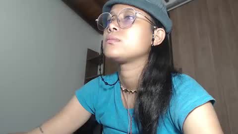 emmasweet95 online show from February 4, 2025, 8:38 pm