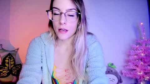 Snapshot of emmaterrestrial chatting on December 30, 2024, 1:26 am RH-NEGATIVE GREEN-EYED BAELIEN online show from December 30, 2024, 1:26 am