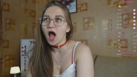 Mia online show from February 5, 2025, 2:37 pm