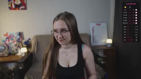 Mia online show from October 4, 2025, 4:38 pm