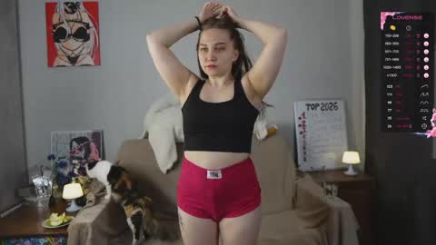 Snapshot of emmatiny chatting on April 7, 2026, 12:05 pm Mia online show from April 7, 2026, 12:05 pm