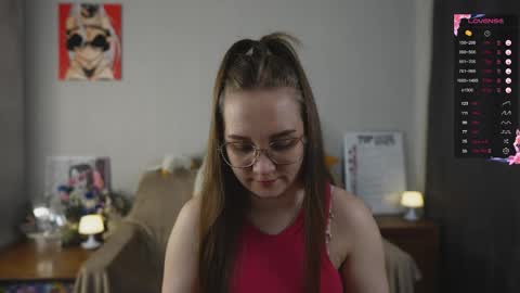 Snapshot of emmatiny chatting on April 9, 2026, 3:39 pm Mia online show from April 9, 2026, 3:39 pm