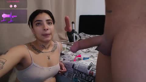 Snapshot of emmi_11 chatting on December 17, 2025, 10:54 am emmi_11 online show from December 17, 2025, 10:54 am