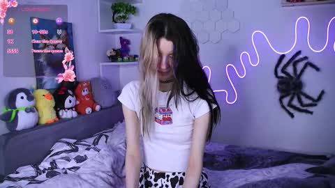 emmie_everly online show from February 11, 2026, 11:26 am