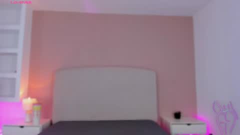 Snapshot of emmiily_z chatting on July 30, 2026, 7:35 pm Emmiily online show from July 30, 2026, 7:35 pm