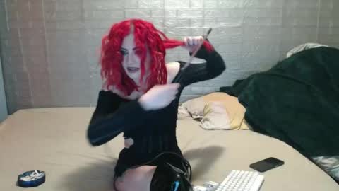 Emmily000 online show from January 17, 2026, 12:59 am