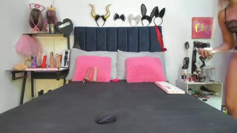          online show from April 27, 2026, 12:36 pm