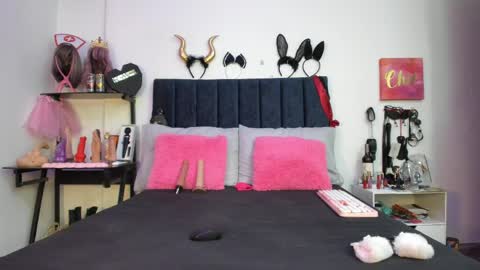          online show from May 9, 2026, 1:05 pm
