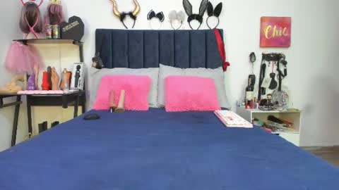          online show from June 26, 2026, 12:42 pm