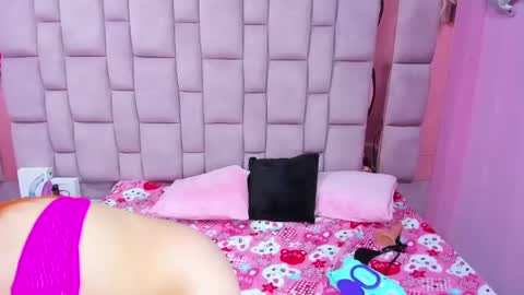 Snapshot of emmily_walker chatting on October 31, 2025, 9:32 am EmmilyWalker online show from October 31, 2025, 9:32 am