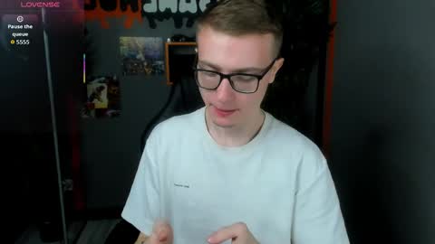 Snapshot of emmit_barker chatting on May 10, 2026, 9:03 am Emmit online show from May 10, 2026, 9:03 am