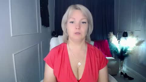 emmmam online show from October 9, 2025, 9:18 am