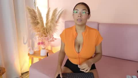 Emmy and Luna  online show from May 28, 2026, 12:35 pm