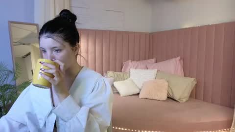 Snapshot of emmy_dreamy_ chatting on July 8, 2026, 1:21 am emmy_dreamy_ online show from July 8, 2026, 1:21 am