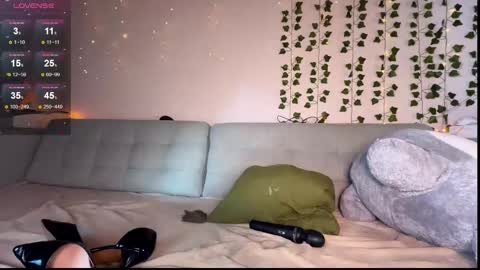 Snapshot of emmybell_ chatting on May 4, 2026, 1:12 am Emmy online show from May 4, 2026, 1:12 am