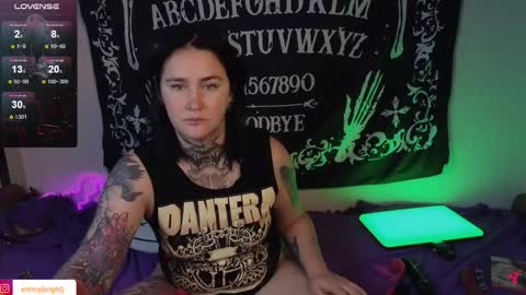 Snapshot of emmybrightj_ chatting on October 6, 2025, 1:03 am Emmy Bright 50 online show from October 6, 2025, 1:03 am