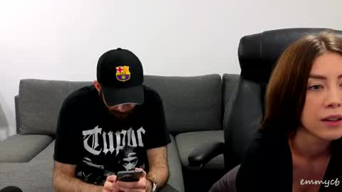 Em online show from March 4, 2026, 9:54 pm