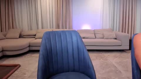 Snapshot of emmykrist chatting on September 14, 2025, 10:47 am Emmy Krist online show from September 14, 2025, 10:47 am