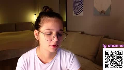 Snapshot of emory_john chatting on December 4, 2025, 3:21 pm Emory John online show from December 4, 2025, 3:21 pm