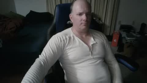 Snapshot of emsguy1 chatting on January 13, 2026, 4:29 am Matt online show from January 13, 2026, 4:29 am