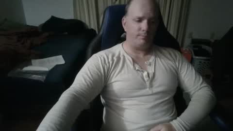 Snapshot of emsguy1 chatting on January 18, 2026, 5:22 am Matt online show from January 18, 2026, 5:22 am