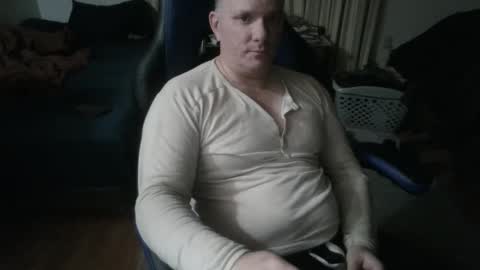 Snapshot of emsguy1 chatting on February 10, 2026, 6:17 am Matt online show from February 10, 2026, 6:17 am