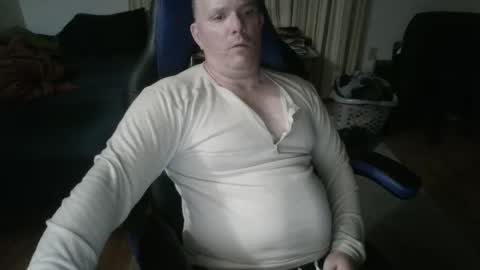 Snapshot of emsguy1 chatting on March 17, 2026, 4:39 am Matt online show from March 17, 2026, 4:39 am