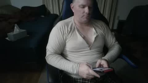 Snapshot of emsguy1 chatting on April 1, 2026, 4:35 am Matt online show from April 1, 2026, 4:35 am