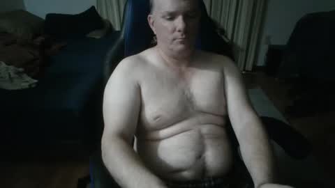 Snapshot of emsguy1 chatting on April 4, 2026, 5:06 am Matt online show from April 4, 2026, 5:06 am