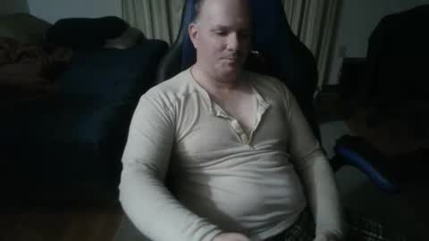 Snapshot of emsguy1 chatting on April 11, 2026, 5:45 am Matt online show from April 11, 2026, 5:45 am