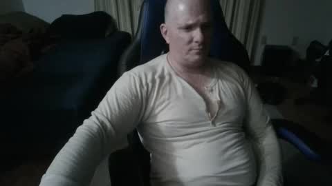 Snapshot of emsguy1 chatting on April 20, 2026, 3:20 am Matt online show from April 20, 2026, 3:20 am