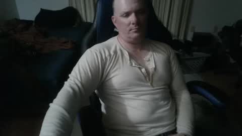 Snapshot of emsguy1 chatting on April 28, 2026, 4:06 am Matt online show from April 28, 2026, 4:06 am