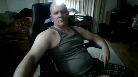 Snapshot of emsguy1 chatting on July 24, 2026, 4:54 am Matt online show from July 24, 2026, 4:54 am