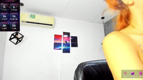 Snapshot of emy_0 chatting on December 27, 2024, 3:09 am Emy online show from December 27, 2024, 3:09 am